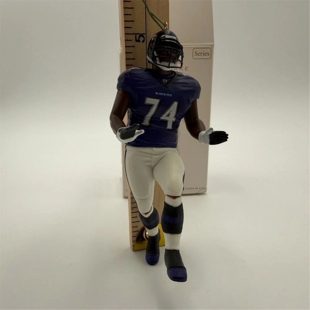 Hallmark Keepsake NFL Legends Michael Oher Baltimore Ravens‎ Ornament w/